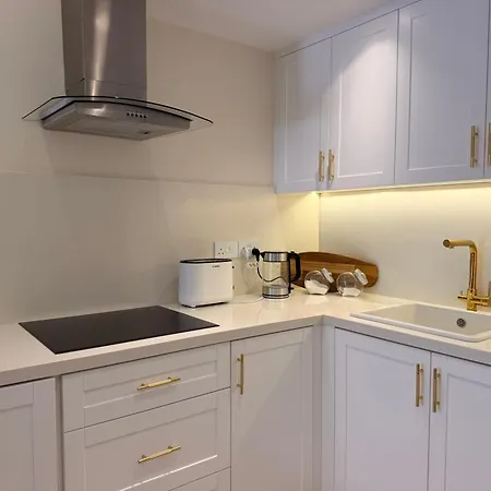 דירה Peaceful 1 Bed Apt, Large Patio פאפוס